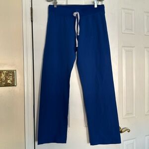 Figs set! Livingston scrub pants and Casma top. Two for the price of one!